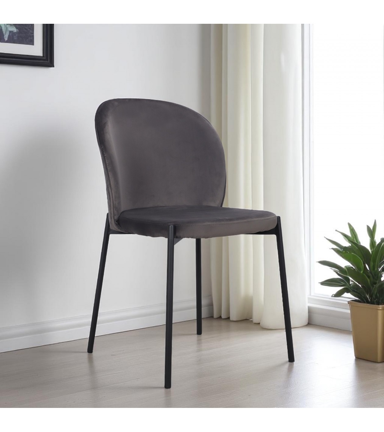 Chaise velours gris pieds métal "Tudor" Chaise velours gris pieds métal "Tudor"