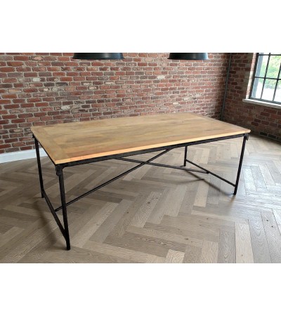 Esstisch aus massiv Holz und Metall 200 cm - Modell Harlem