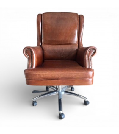 Fauteuil de bureau Atticus en cuir vintage marron avec piètement en métal, style rétro élégant