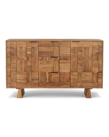 Façade design avec assemblage géométrique en bois massif